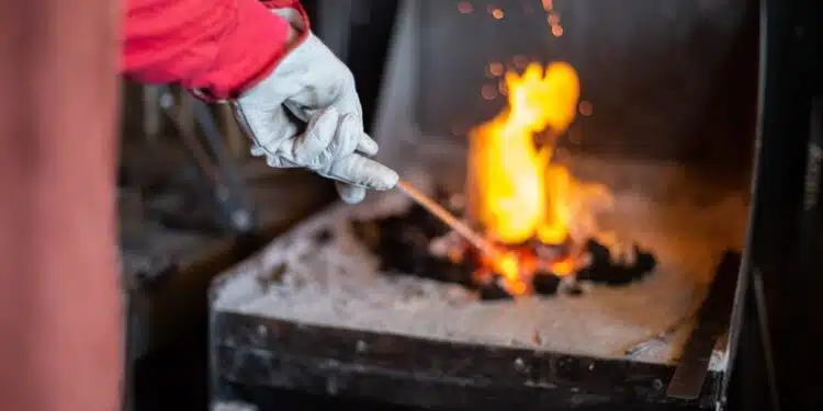 La forge à charbon un artisanat ancestral toujours en activité